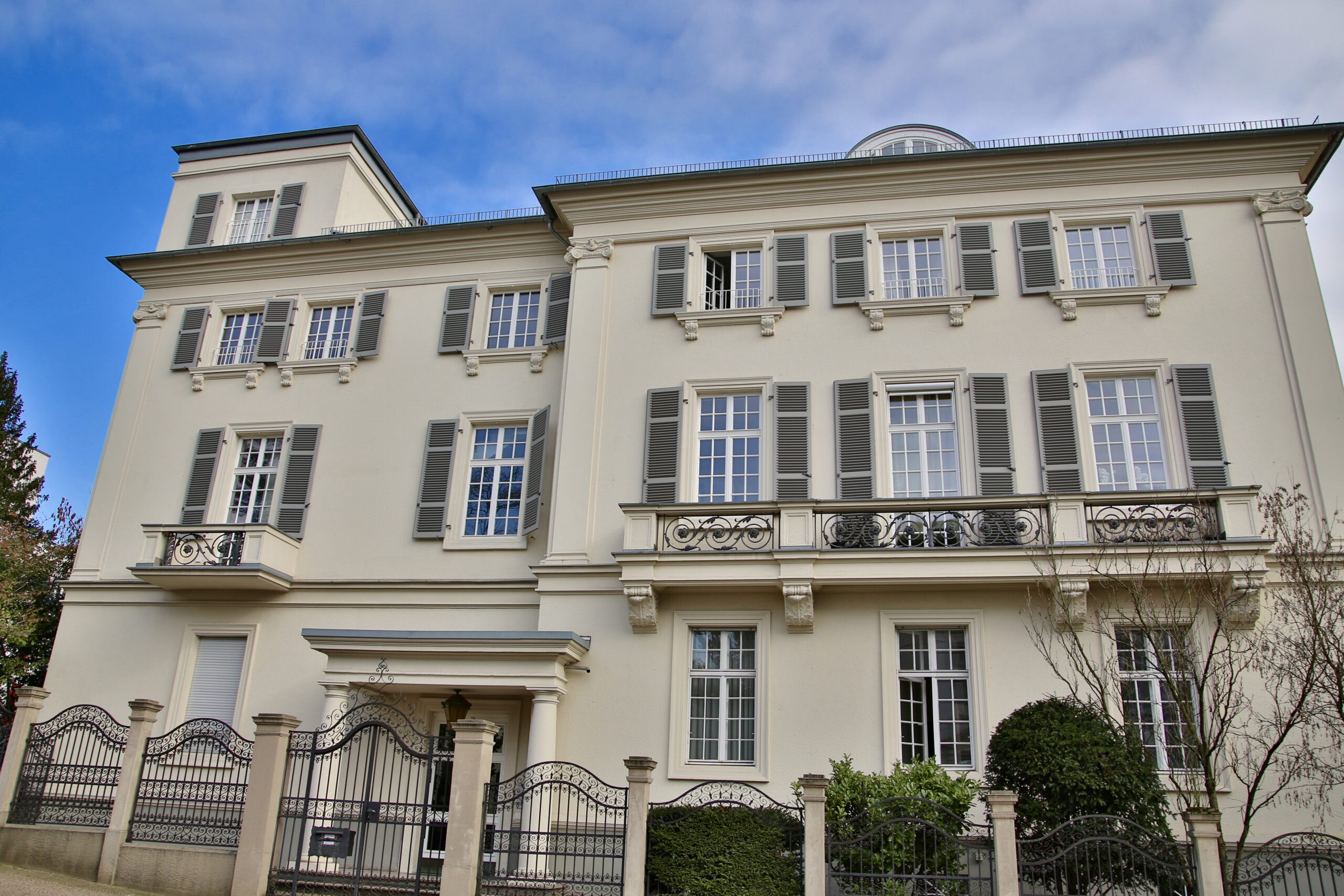 Fassade Villa Prinz von Nassau. Wiesbaden. DEMA Immobilien
